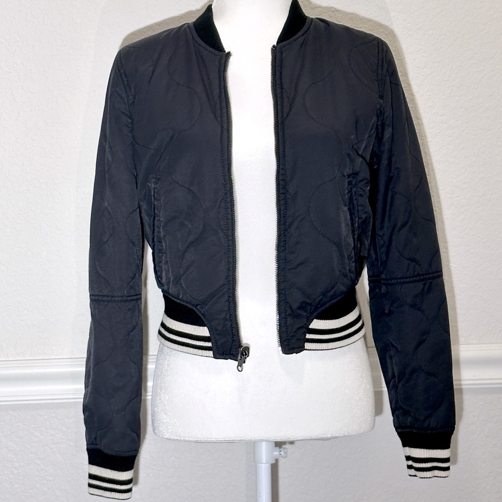 American Eagle Outfitters Reversible Black & Floral  Bomber Jacket